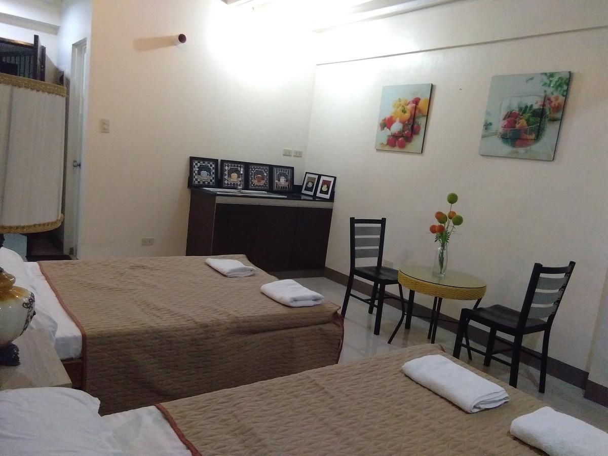 Kassel Del Amor Transit Airport Lodge Paranaque City Eksteriør bilde